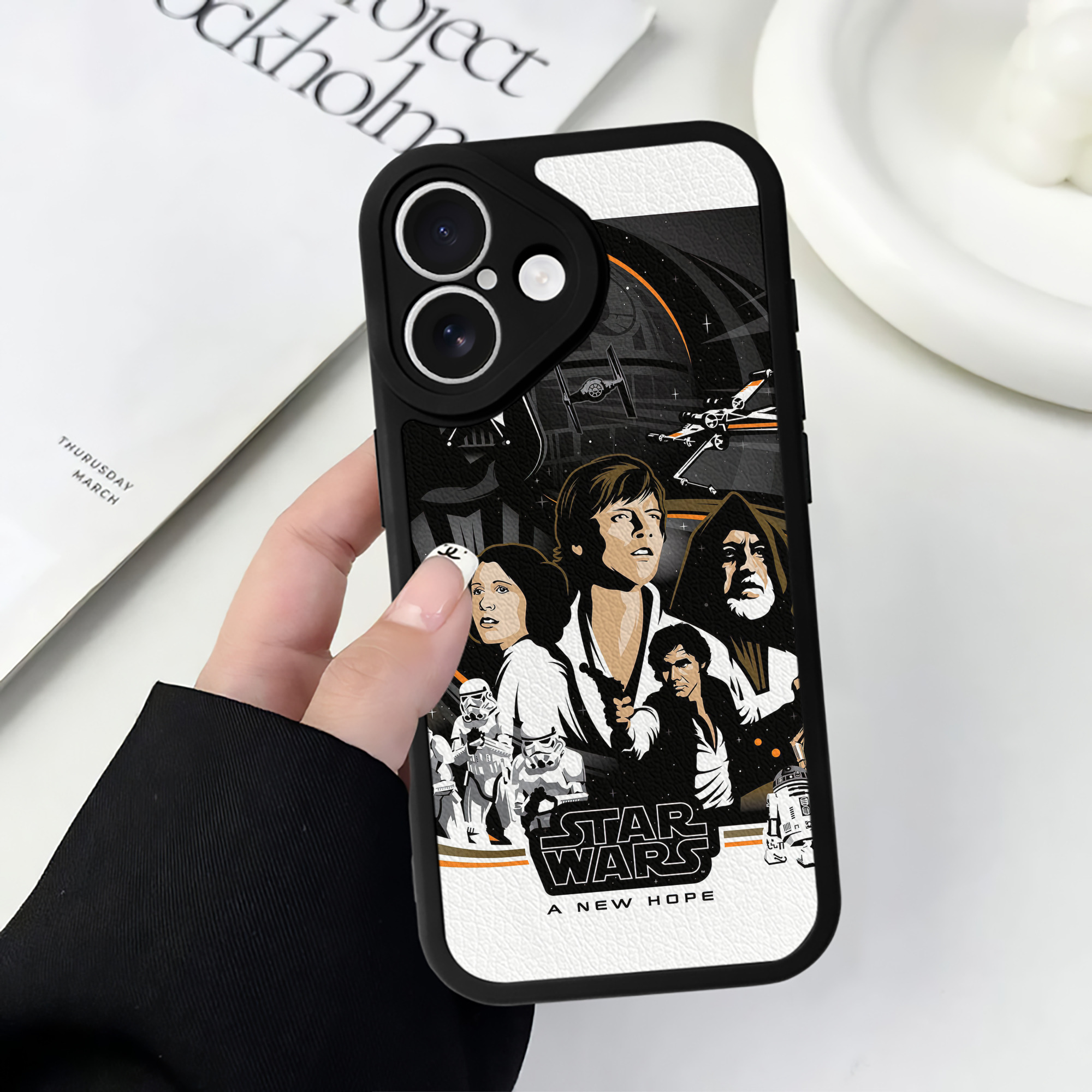 （画像用） スター・ウォーズ Star Wars 【iPhone 16シリーズ対応】シリコンスマホケース（レザー調） 材質：シリコン